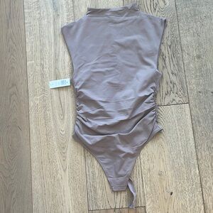 aritzia women’s body suit